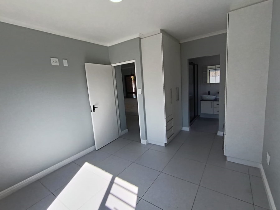 3 Bedroom Property for Sale in Fairview Eastern Cape